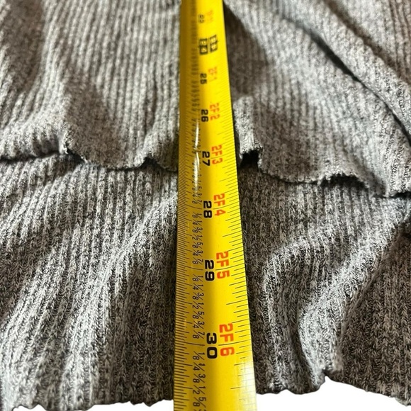 A53-Grey and white Free Loader sweater #winterknits #oversized - Picture 5 of 6